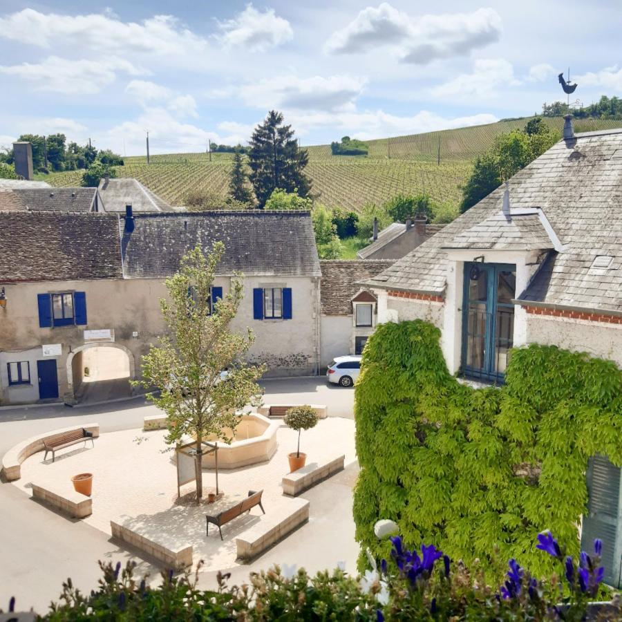 Hotel Restaurant Famille Bourgeois "La Cote Des Monts Damnes" Sancerre Dış mekan fotoğraf