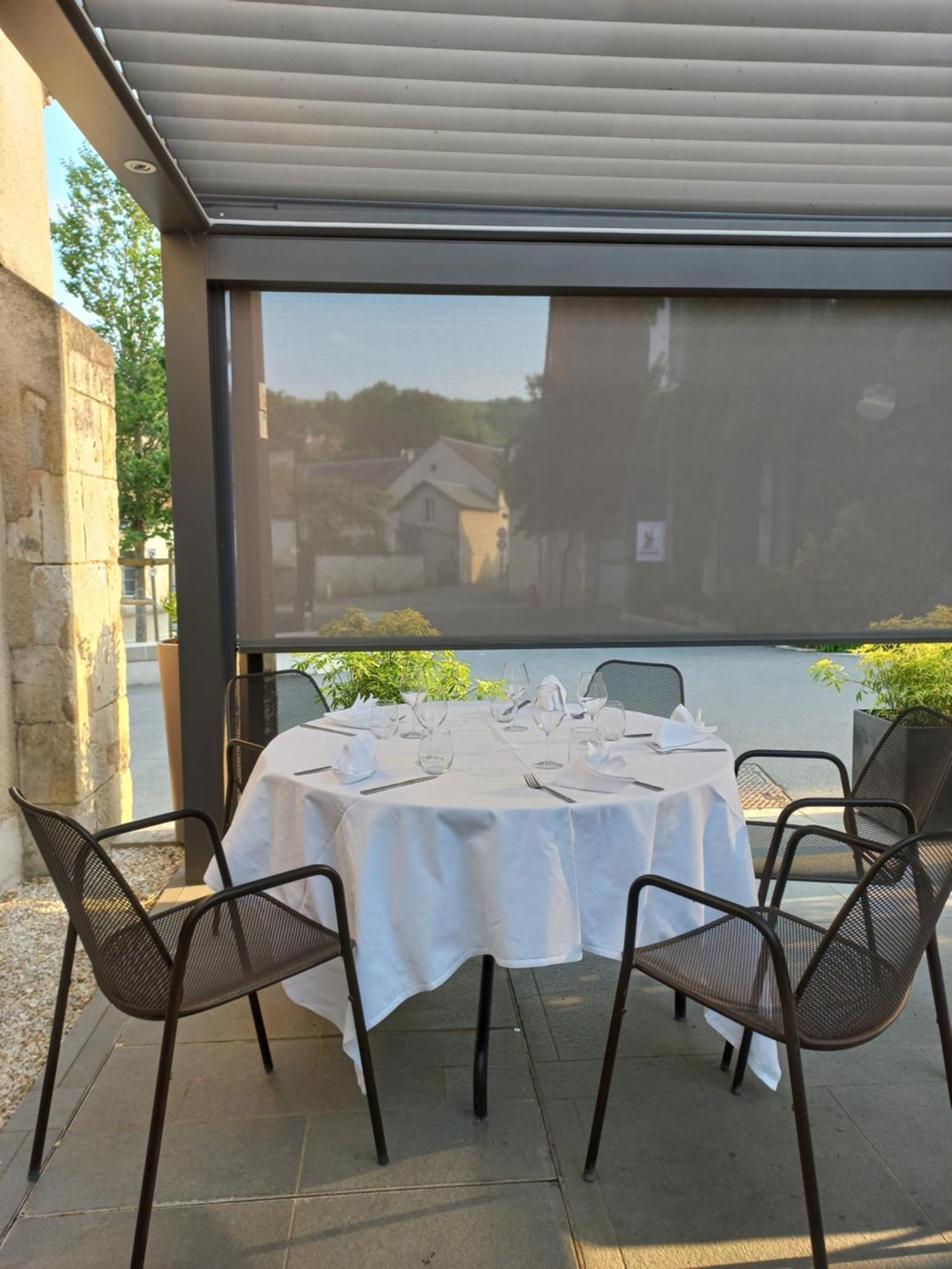 Hotel Restaurant Famille Bourgeois "La Cote Des Monts Damnes" Sancerre Dış mekan fotoğraf