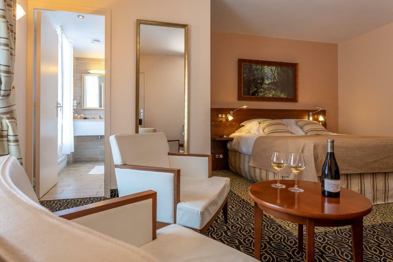 Hotel Restaurant Famille Bourgeois "La Cote Des Monts Damnes" Sancerre Dış mekan fotoğraf